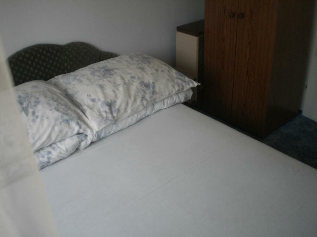 Raday Apartman ハイデゥソボスロー エクステリア 写真